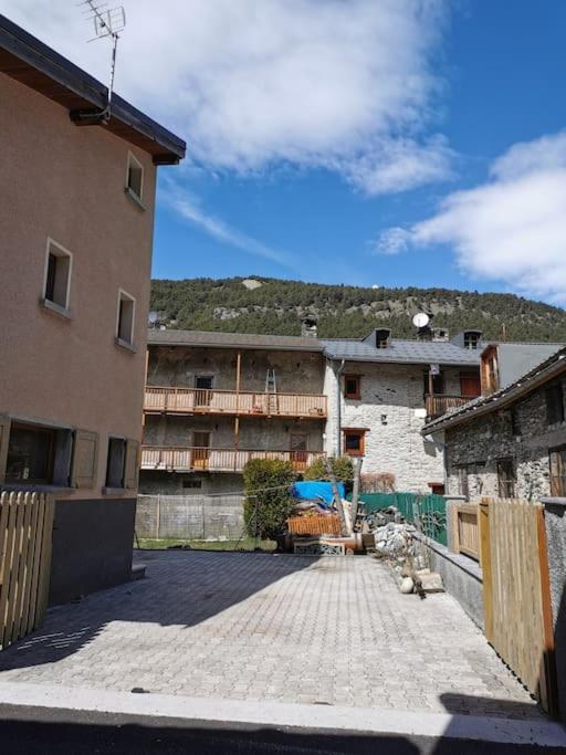 Gite 14 Pers Lesoursfanfarons Spacieux Chaleureux Bramans Bagian luar foto